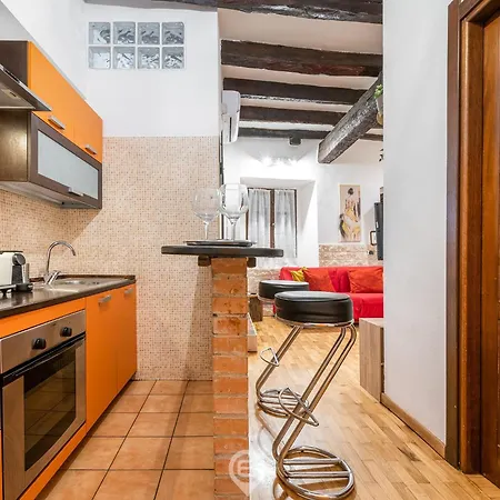 Cozy Castle Loft Cagliari